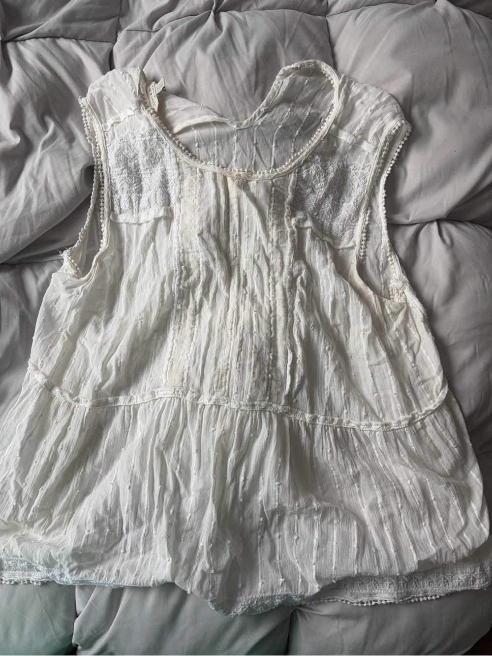 Lucky Brand White Sleeveless Embroidered Dot Top